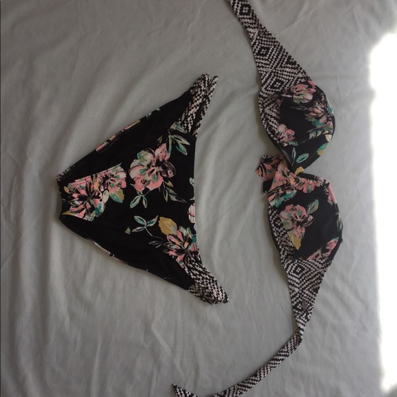 retro bikini - Picture 2 of 2